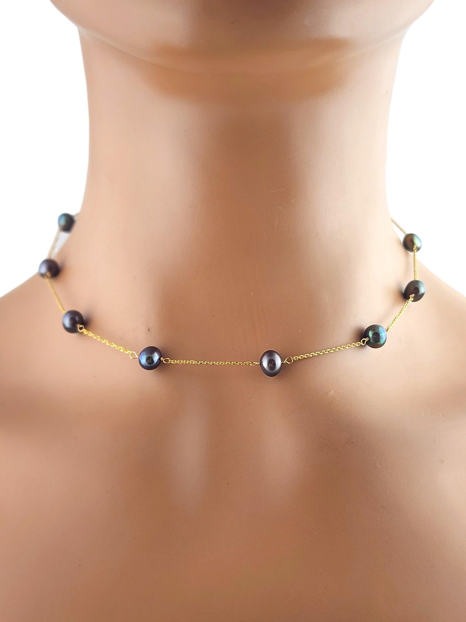 Collier flottant en or jaune 14 carats et perles noires n° 19337 en vente 2
