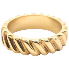 14 Karat Yellow Gold Fluted Wedding Band Ring