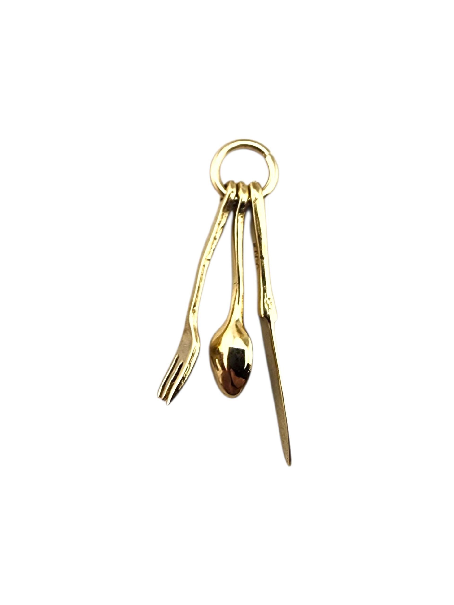 Charm Fourchette, couteau et cuillère en or jaune 14 carats #23271