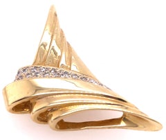 14 Karat Yellow Gold Free Form Charm / Pendant with Diamonds