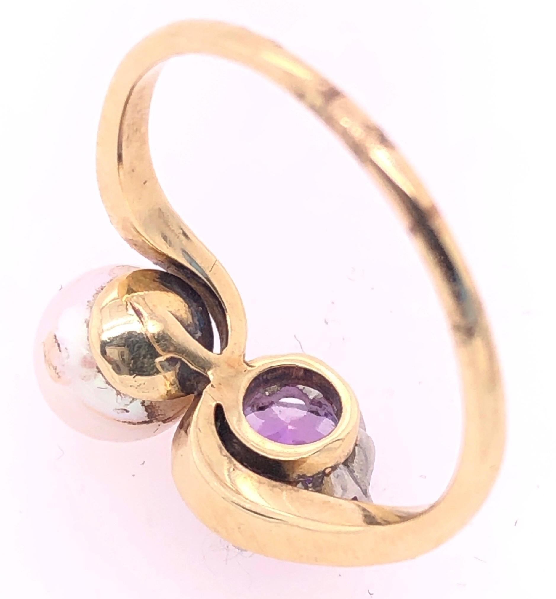 Round Cut 14 Karat Yellow Gold Freeform Ring with Solitaire Amethyst and Pearl For Sale