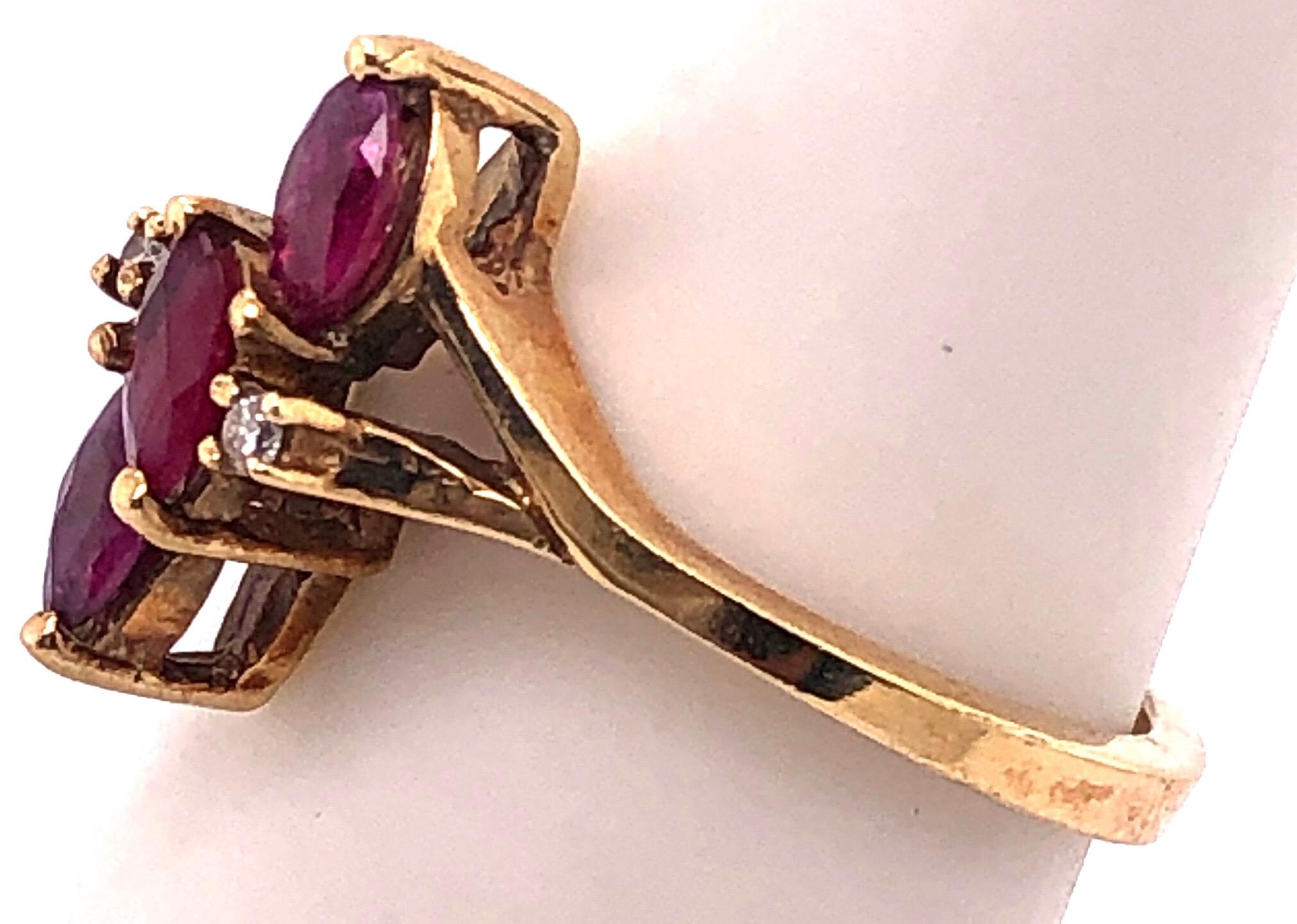 14 Karat Yellow Gold Freeform Ruby with Diamond Accent Ring In Good Condition For Sale In Stamford, CT