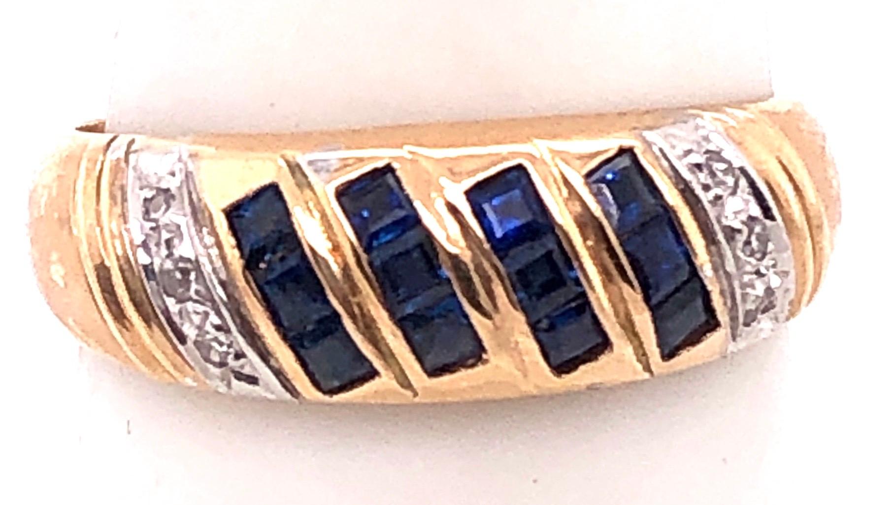 14 Karat Yellow Gold Free Form Sapphire and Diamond Band Ring 0.06 TDW In Good Condition For Sale In Stamford, CT