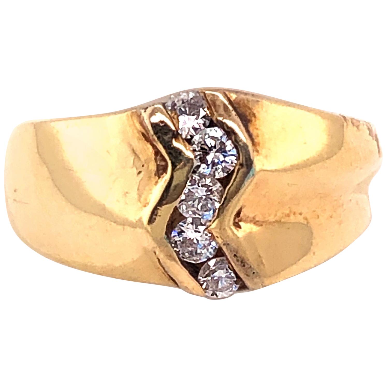 14 Karat Yellow Gold Freeform Ring with 5 Diamonds For Sale