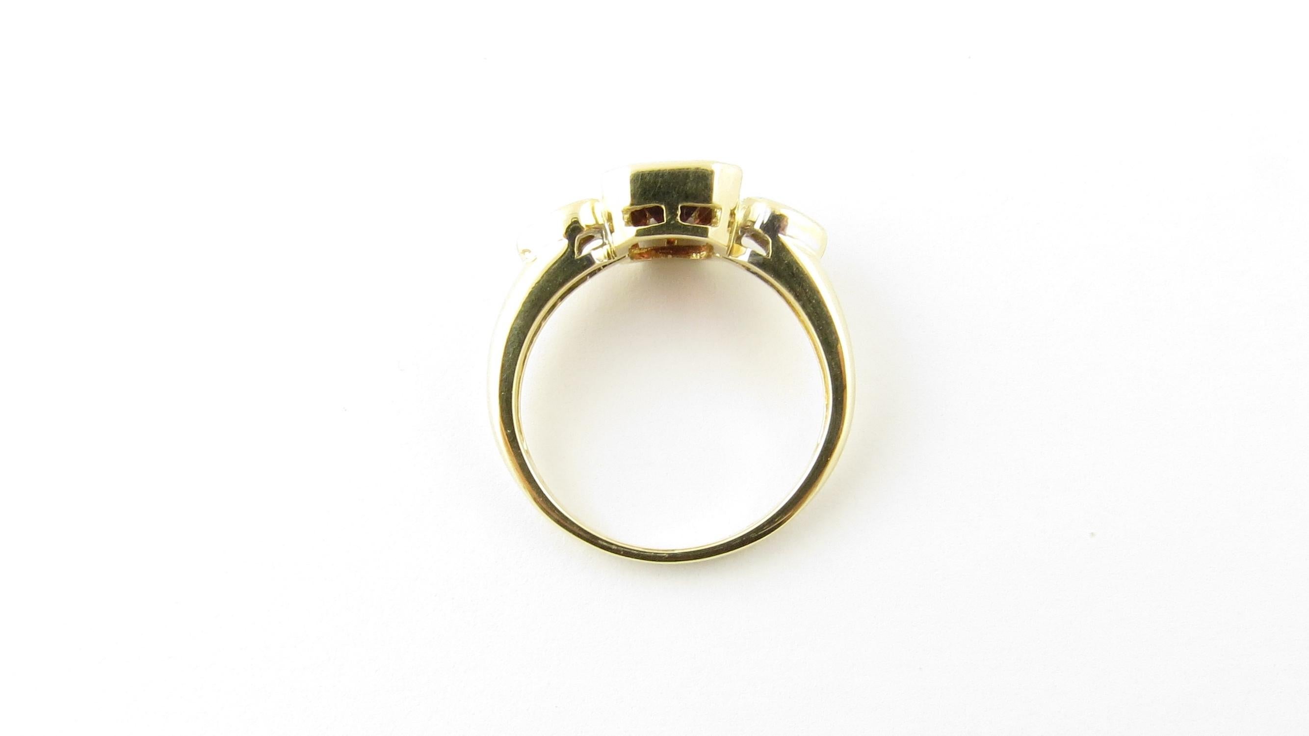 14 Karat Yellow Gold Garnet and Diamond Ring In Good Condition In Washington Depot, CT