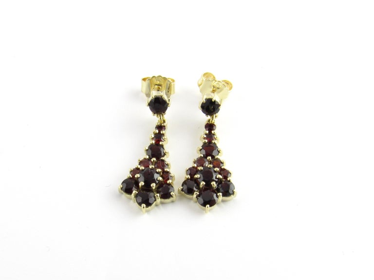 14 Karat Yellow Gold Garnet Earrings 14 Karat Yellow Gold Garnet Earrings