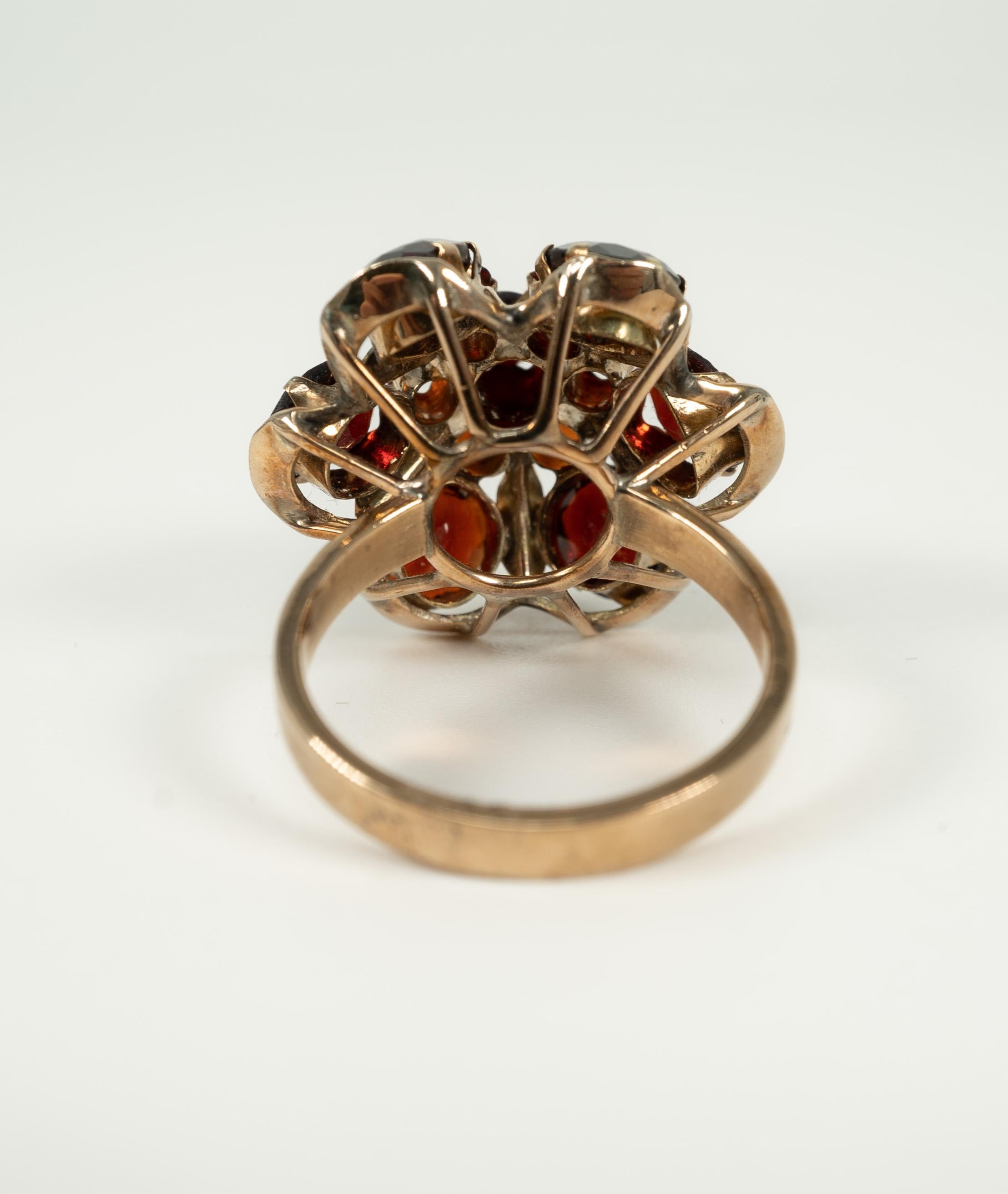 Round Cut 14 Karat Yellow Gold Garnet Harem Ring For Sale