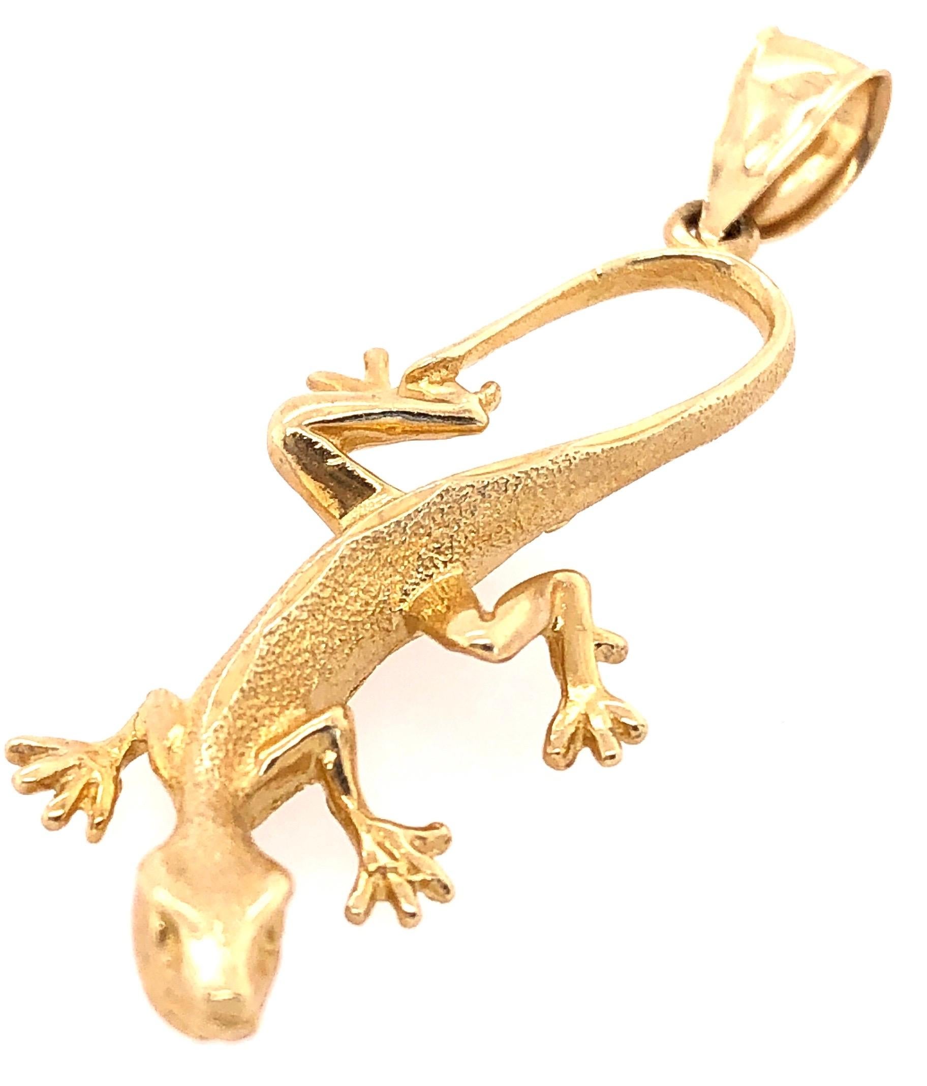 Women's or Men's 14 Karat Yellow Gold Gecko Charm Pendant
