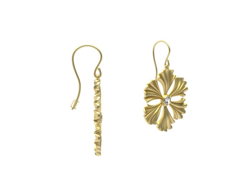 14 Karat Yellow Gold Diamond Fan Flower Earrings For Sale 1