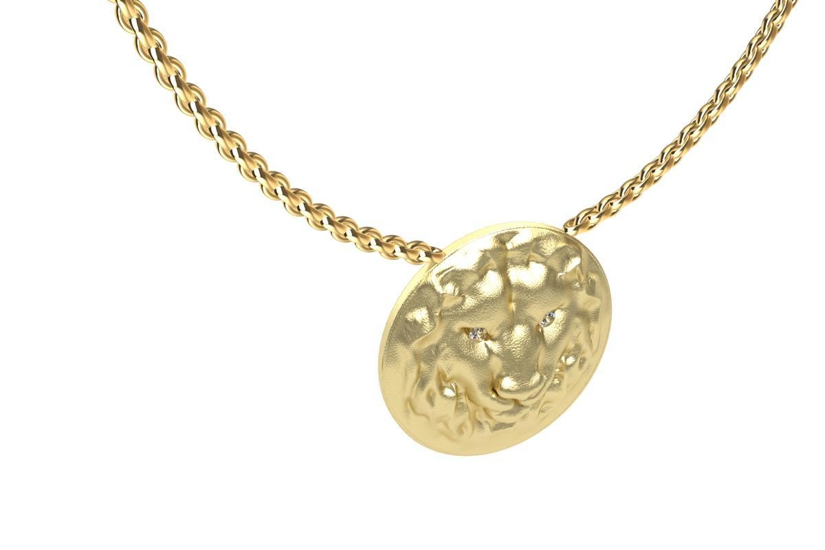 Collier à pendentifs en or jaune 14 carats avec lion en diamant GIA pour femme en vente 2