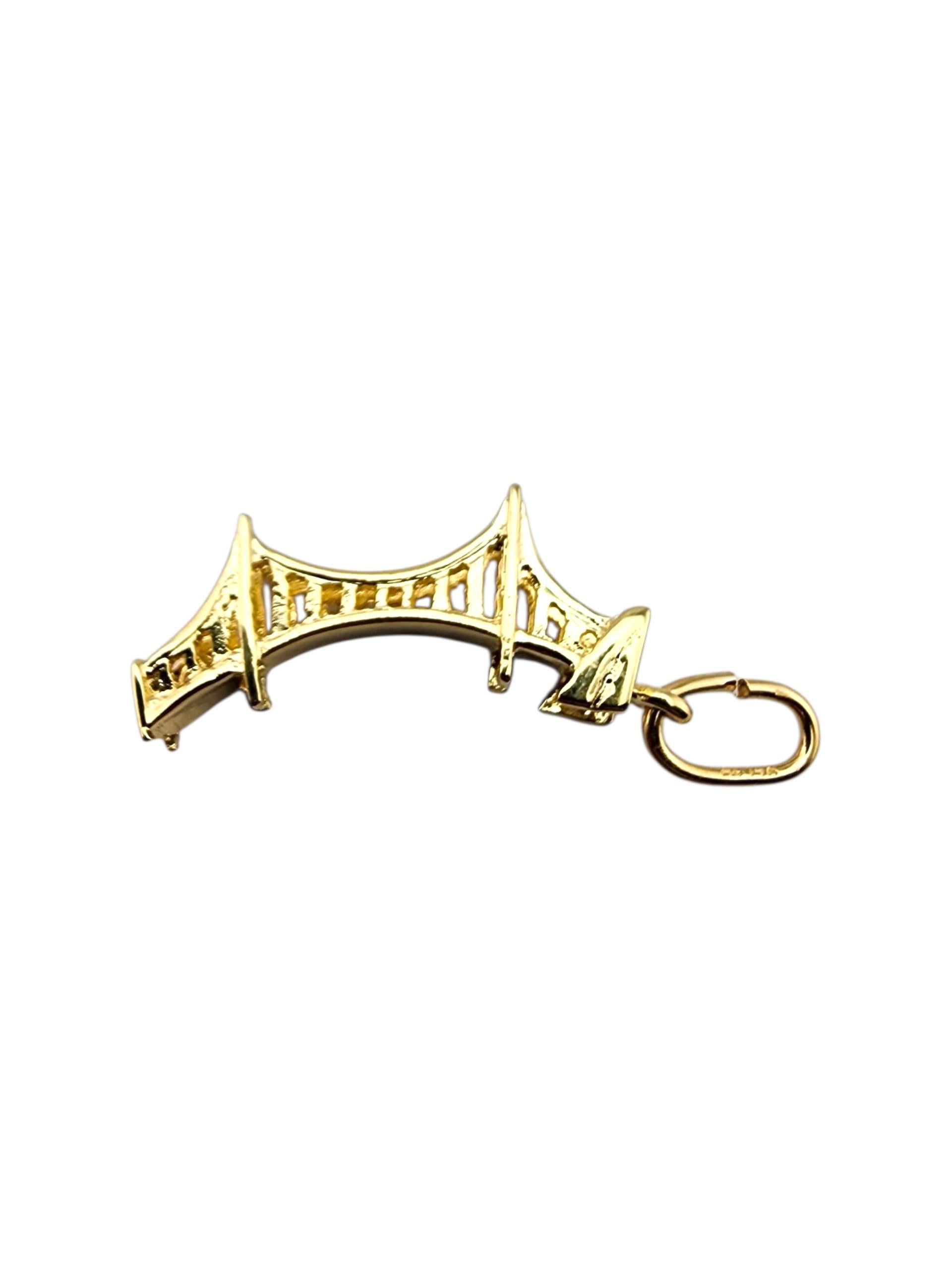 Contemporaneo Charm in oro giallo 14 carati Golden Gate Bridge #23157 in vendita