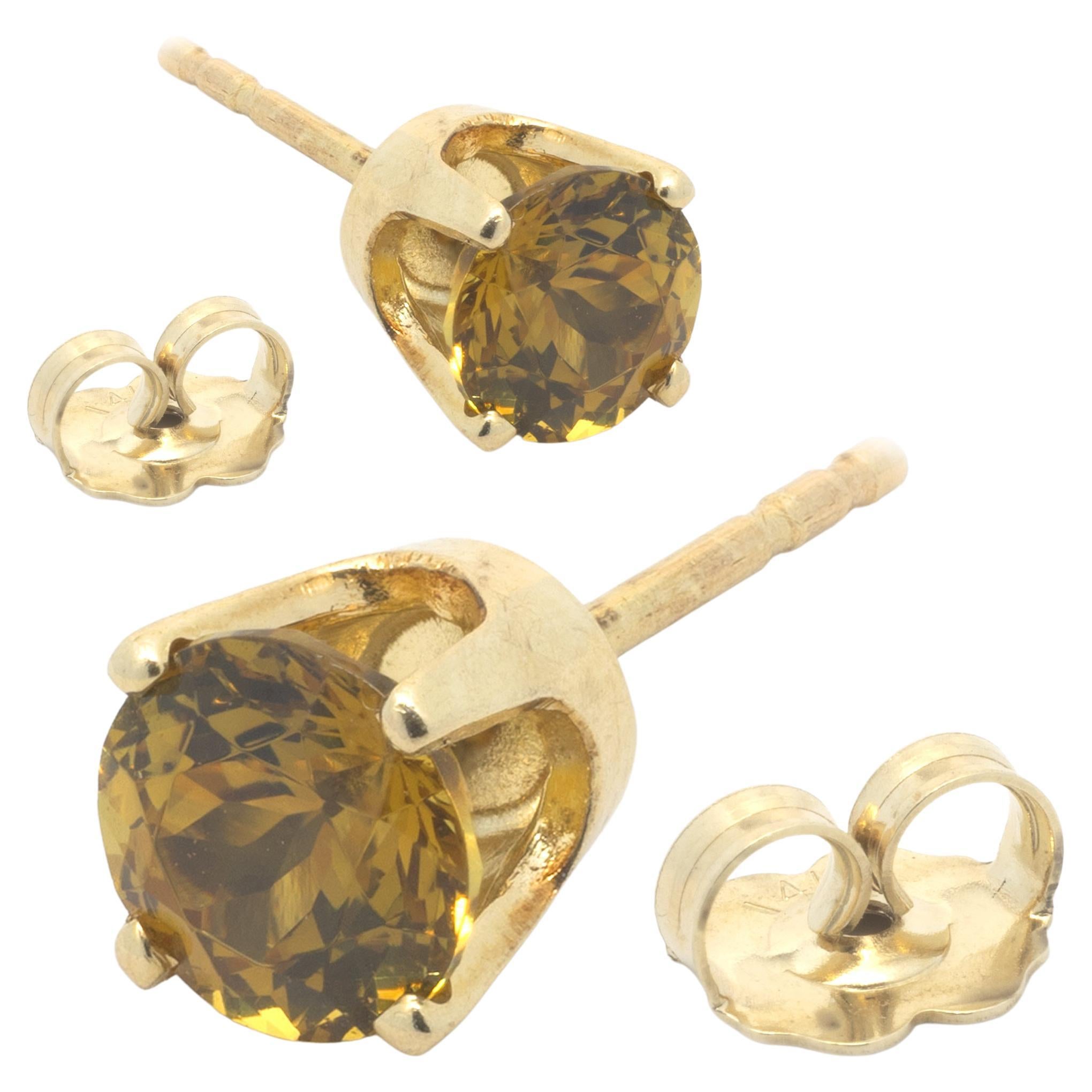 14 Karat Yellow Gold Golden Zircon Stud Earrings For Sale