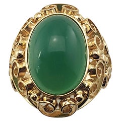 14 Karat Yellow Gold Green Cabochon Onyx Ring