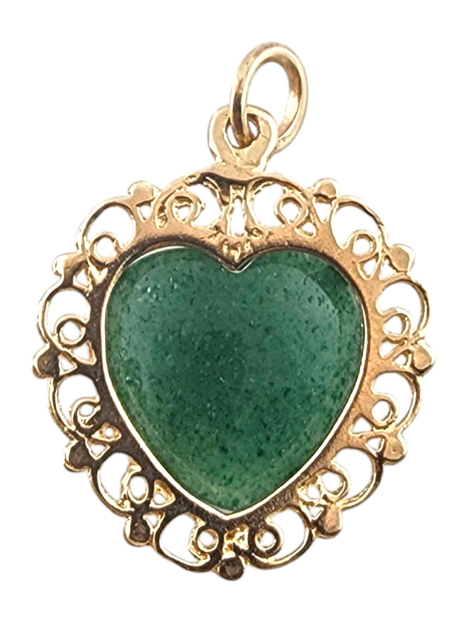 Donna Ciondolo con cuore marmoreo verde in oro giallo 14 carati #19396 in vendita