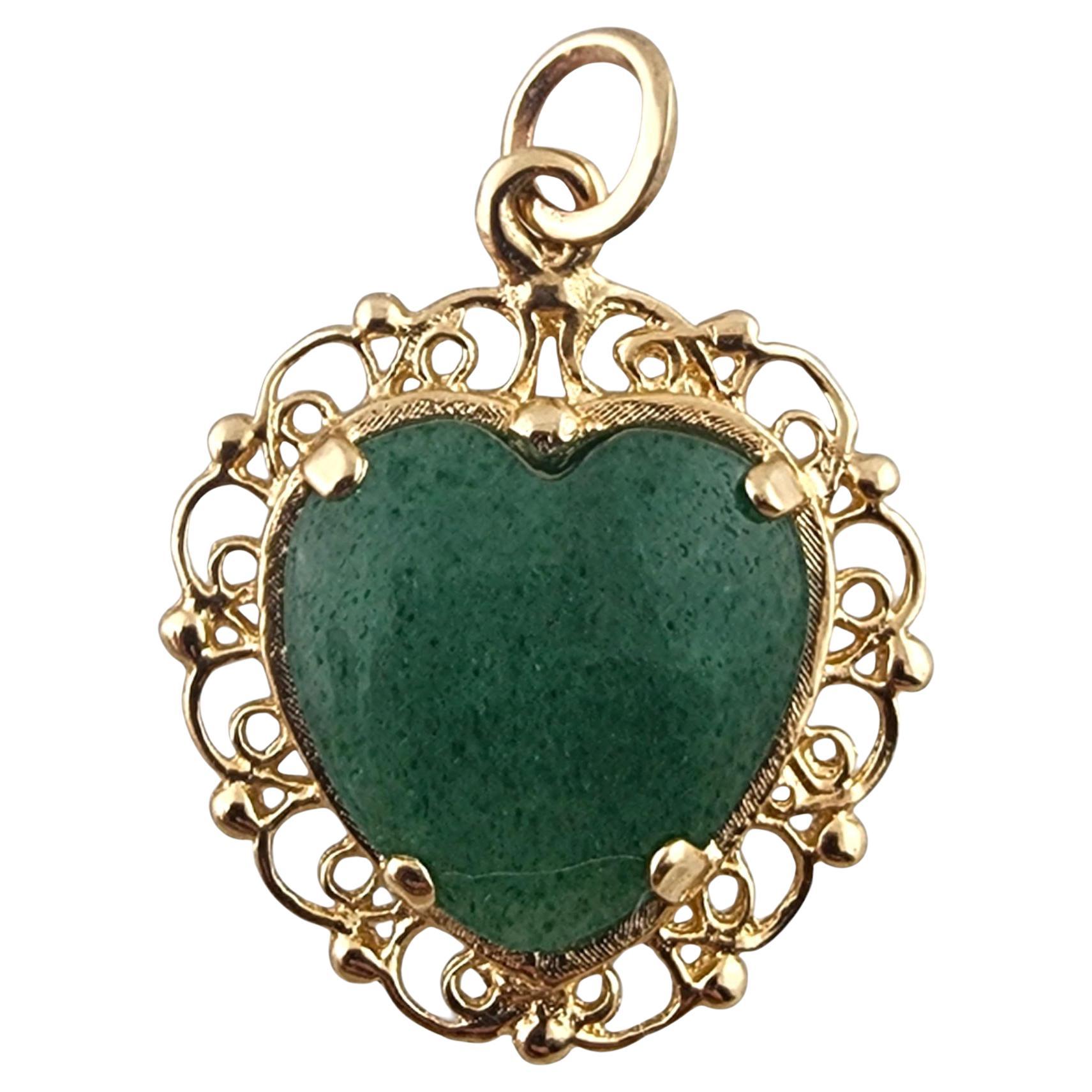 Ciondolo con cuore marmoreo verde in oro giallo 14 carati #19396