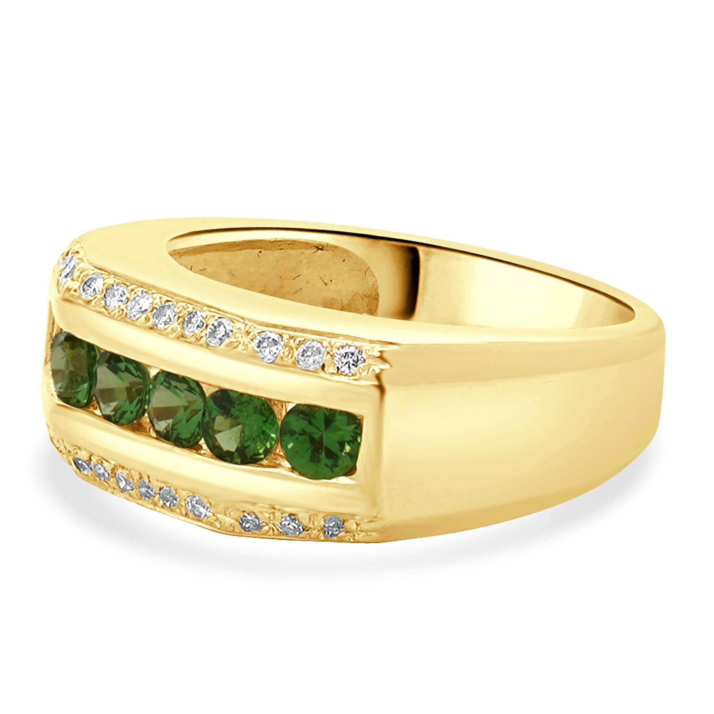 Matériau : Or jaune 14k
Diamant : 24 diamants ronds de taille brillant = 0,15cttw
Couleur : H
Clarté : SI1-2
Tourmaline : 6 tailles rondes = 0.60cttw
Taille de l'anneau : 7 (veuillez prévoir jusqu'à 2 jours ouvrables supplémentaires pour les