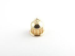 14 Karat Yellow Gold Greenbrier Dome Charm