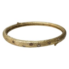 14 Karat Yellow Gold Gresha Signature Bark Bangle with 31 Round Natural Diamonds