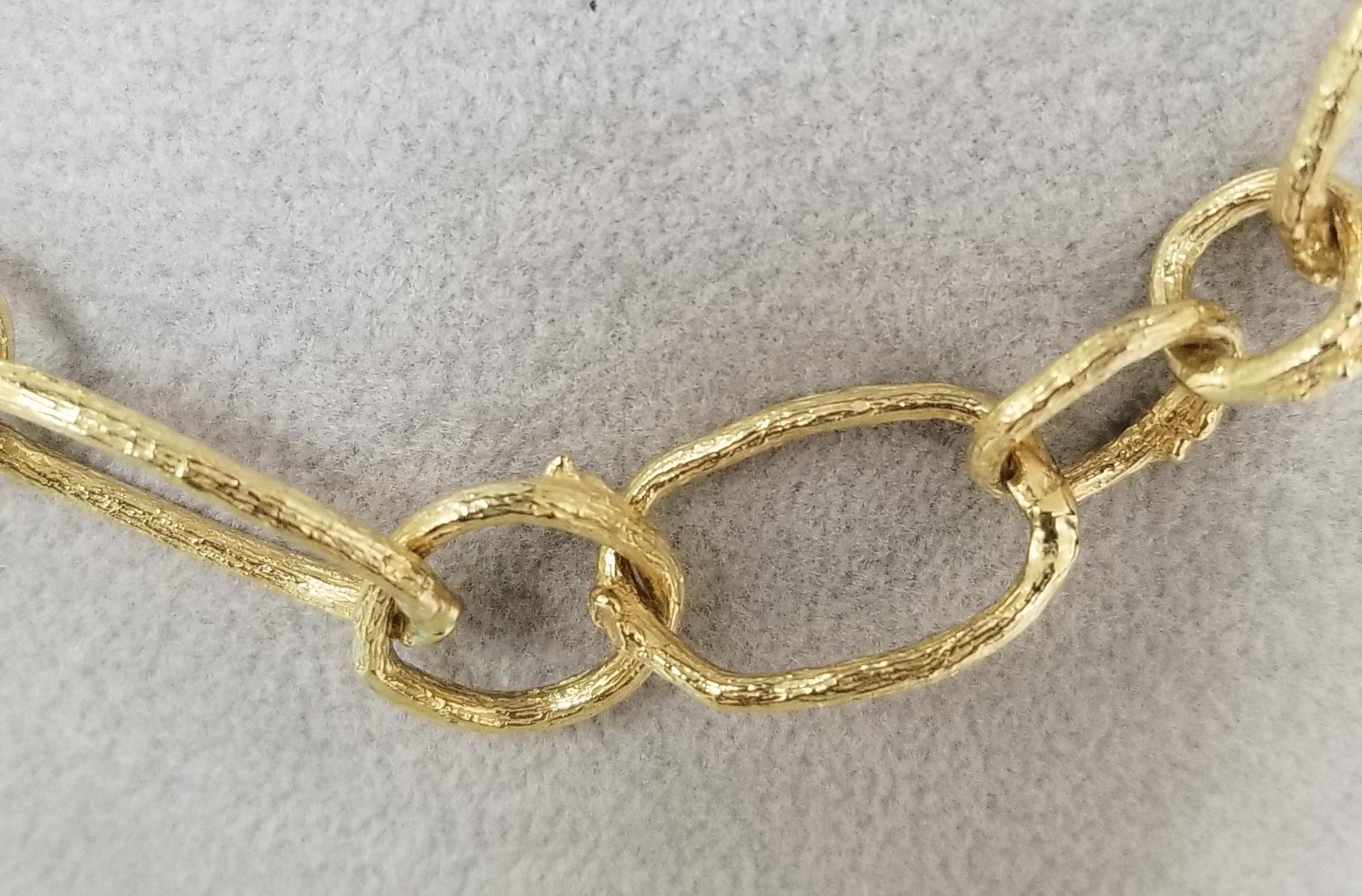 14 Karat Yellow Gold Gresha Signature Bark Finish Link Necklace For Sale 2