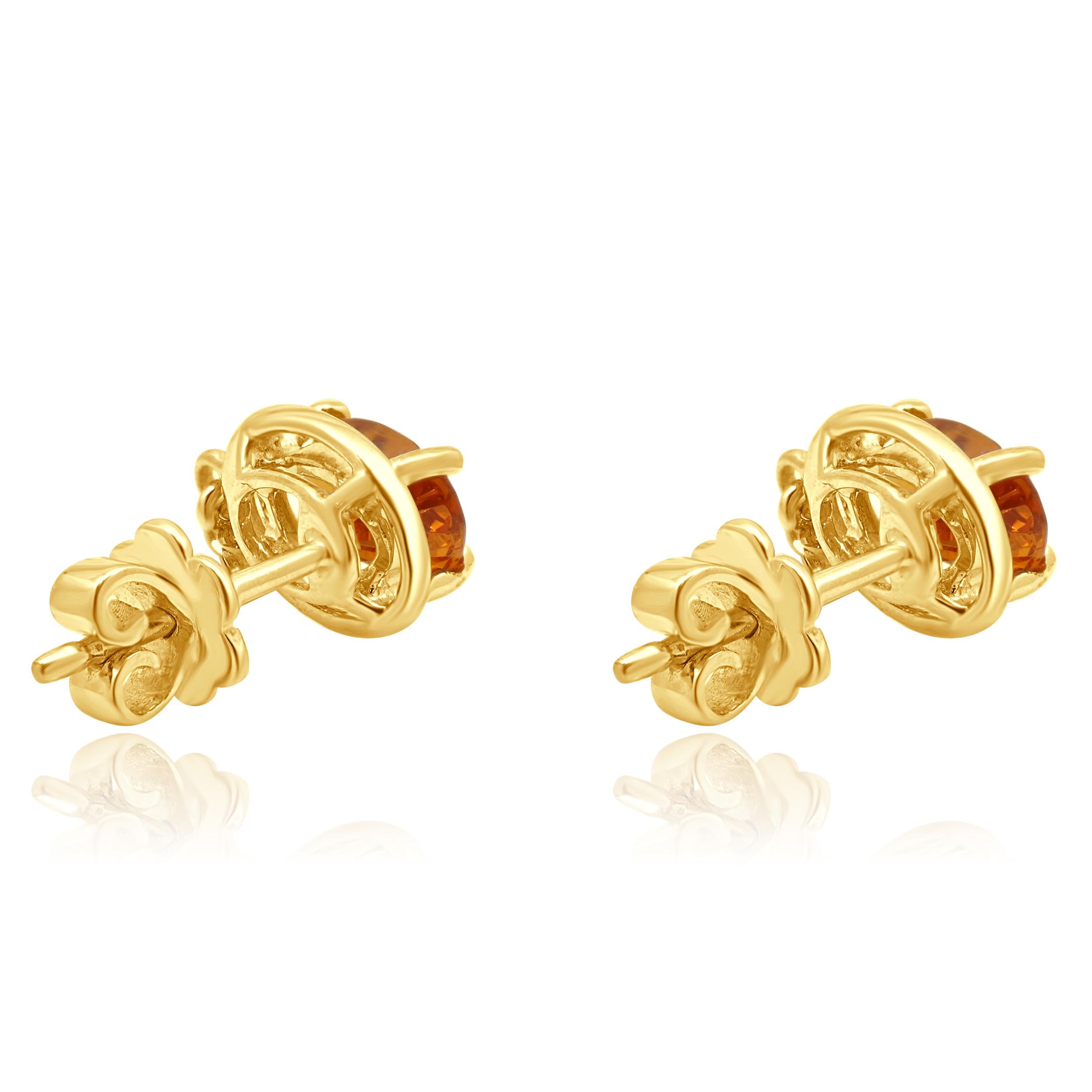 Taille ovale Boucles d'oreilles en or jaune 14 carats, grenat Grosslar et diamants en vente