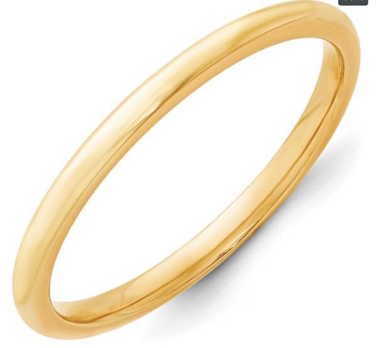 
 bague de mariage classique en or jaune 14 carats, demi-ronde, taille 8
Ce style intemporel ajoute un léger anneau classique en forme de dôme. La qualité de fabrication fait de ce bracelet durable une valeur sûre. Bord intérieur arrondi pour un
