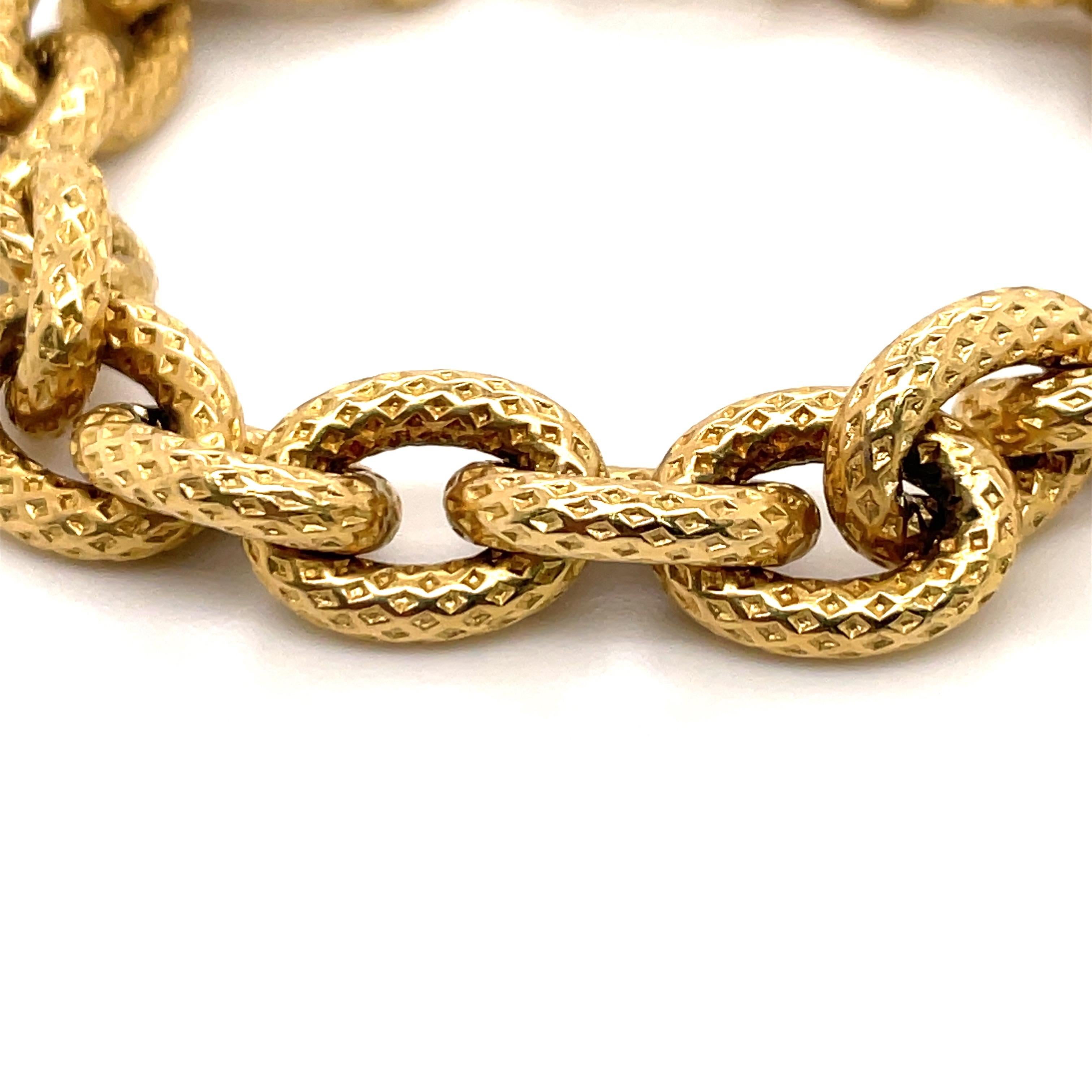 Contemporary 14 Karat Yellow Gold Hammered Link Bracelet 17.3 Grams Made in Italy