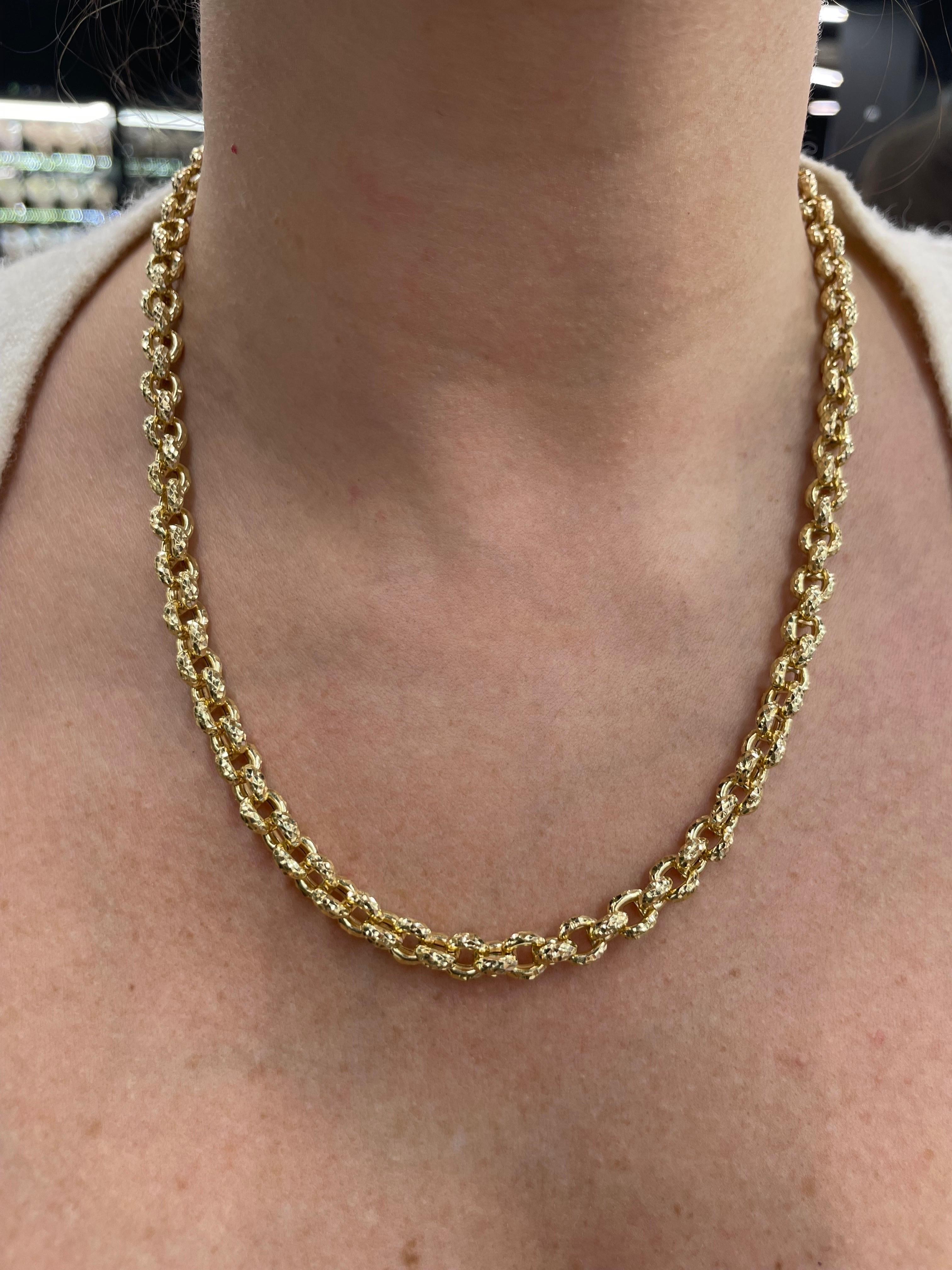 14 Karat Yellow Gold Hammered Link Necklace 31.24 Grams For Sale 2