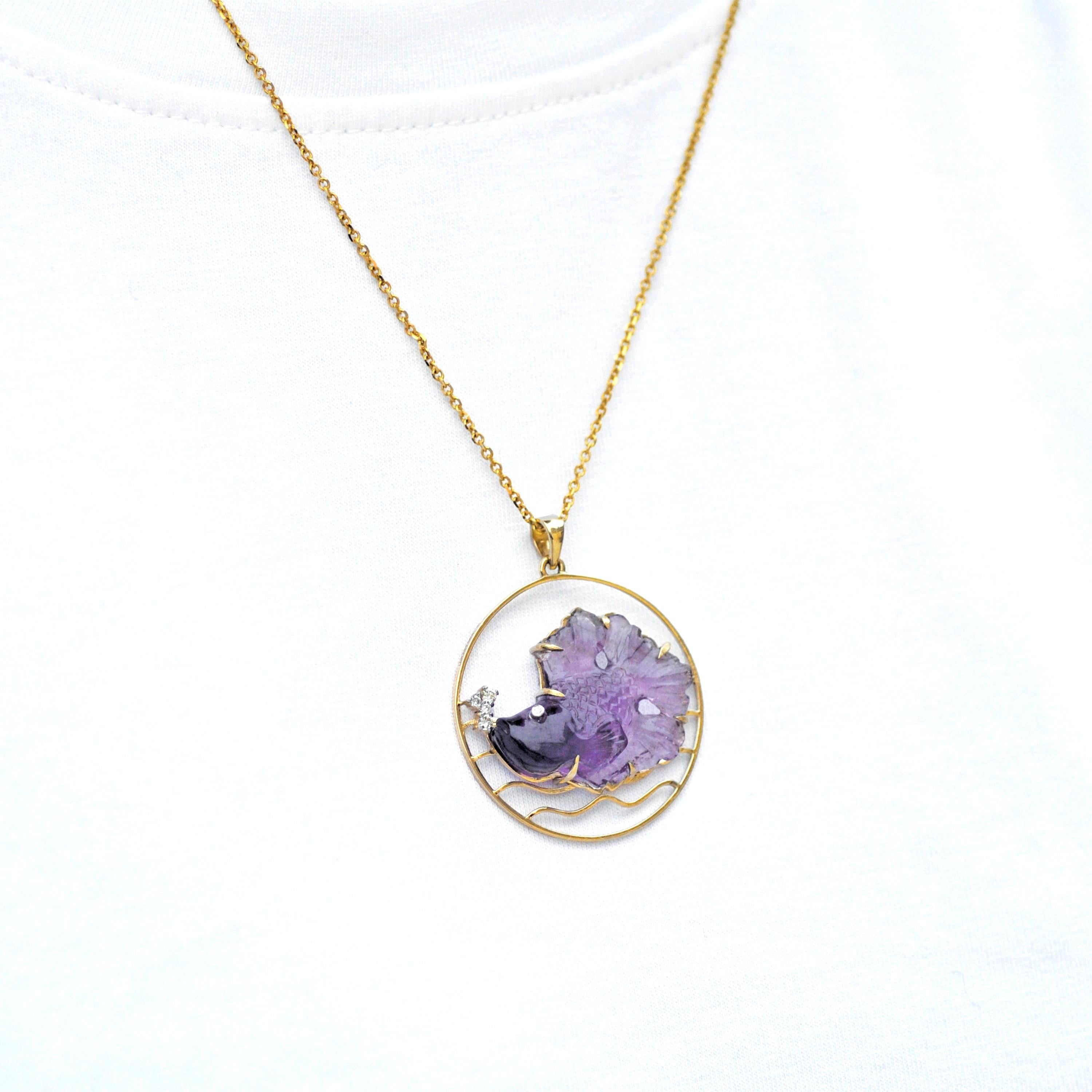 14 Karat Yellow Gold Hand-Carved Amethyst Fish Diamond Pendant Necklace For Sale 8