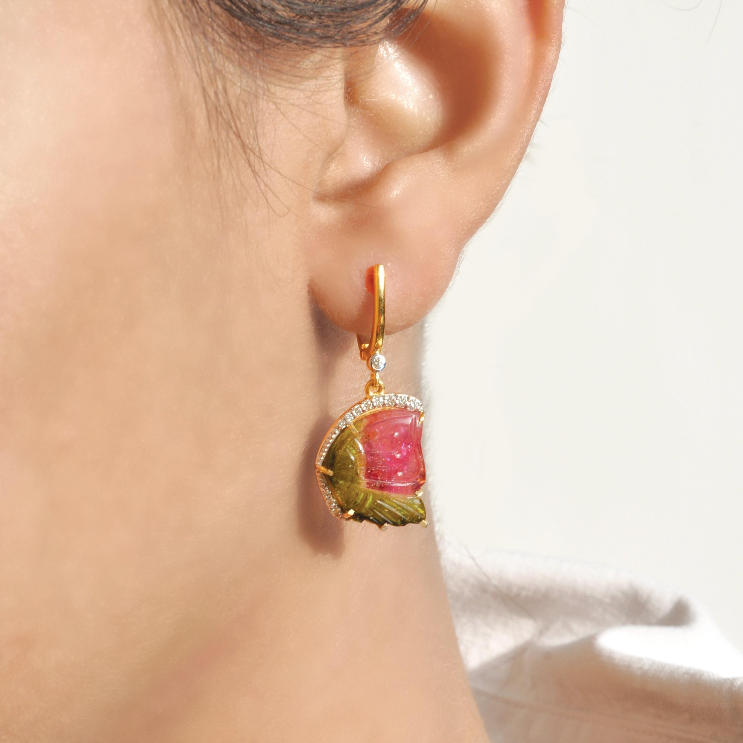 14 Karat Yellow Gold Hand-Carved Watermelon Tourmaline Butterfly Dangle Earrings For Sale 4