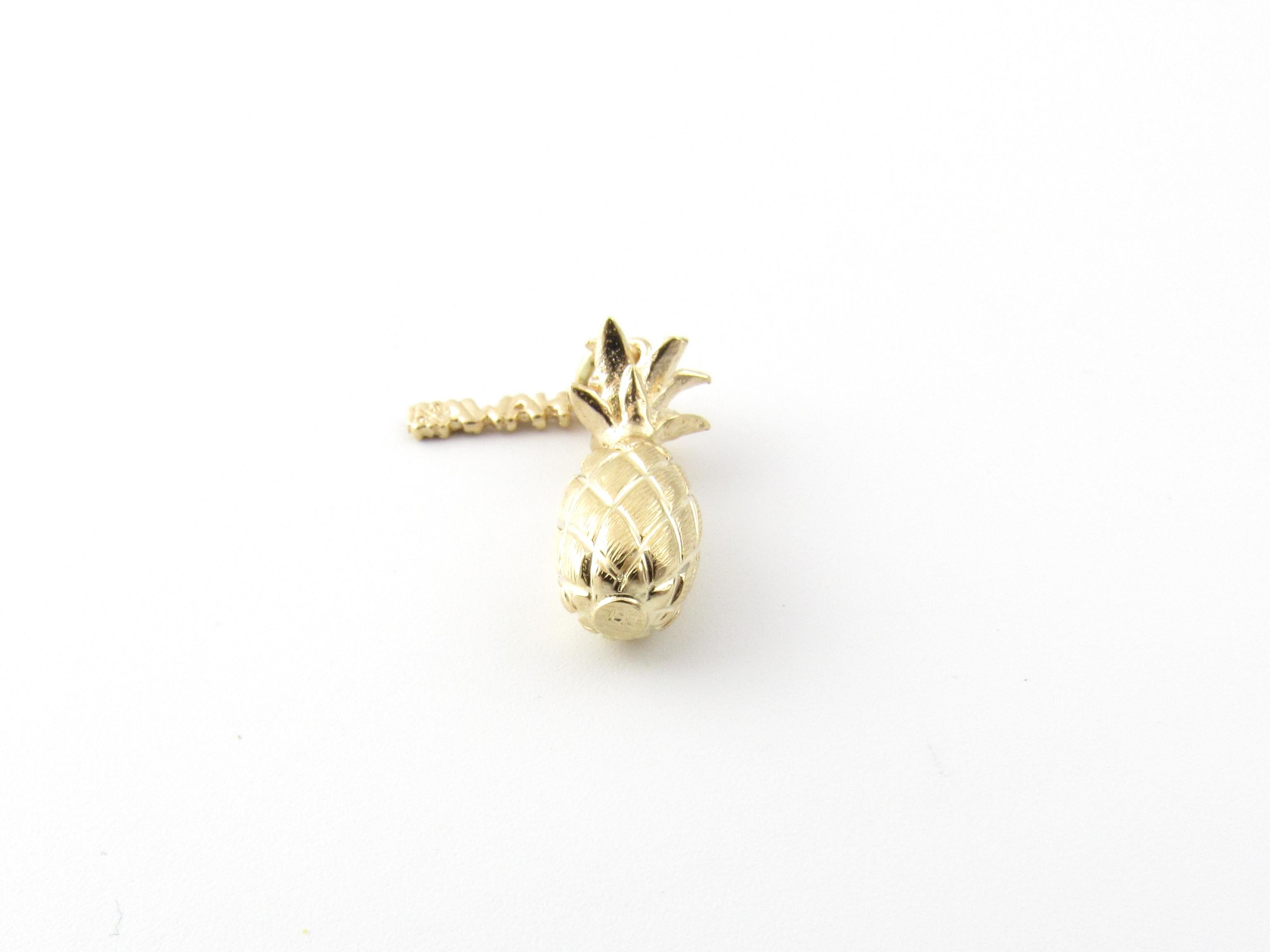 14k gold pineapple pendant