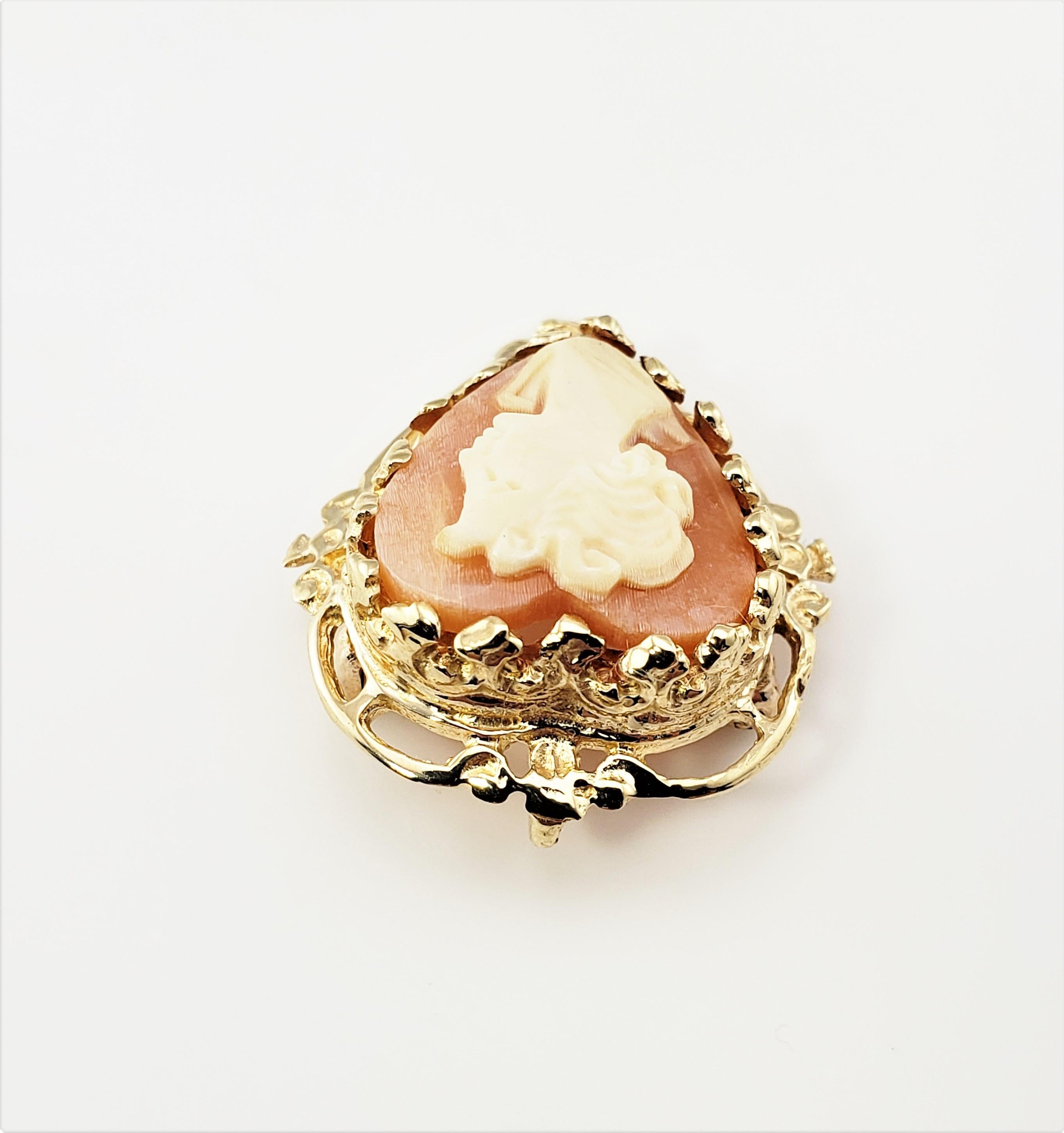 14 Karat Yellow Gold Heart Cameo Brooch/Pendant For Sale 1