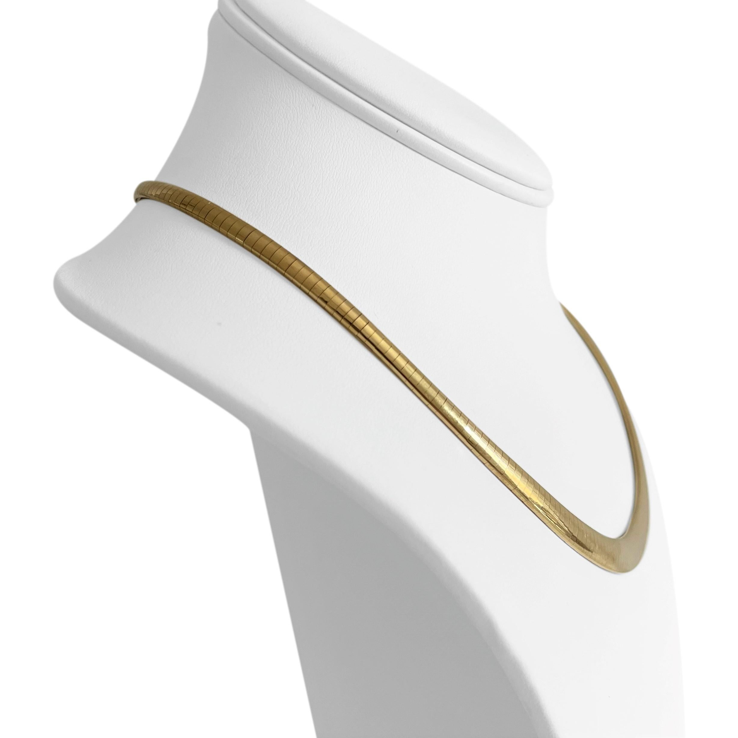 14k Yellow Gold 34.8g Heavy Graduated Omega Link Necklace Italy 18