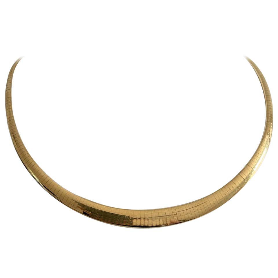 14 Karat Yellow Gold Heavy Omega Link Chain Collar Necklace For Sale at ...