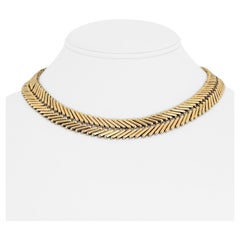 14 Karat Yellow Gold Heavy Ladies Fancy V Link Collar Necklace 