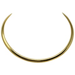 14 Karat Yellow Gold Heavy Omega Link Collar Necklace