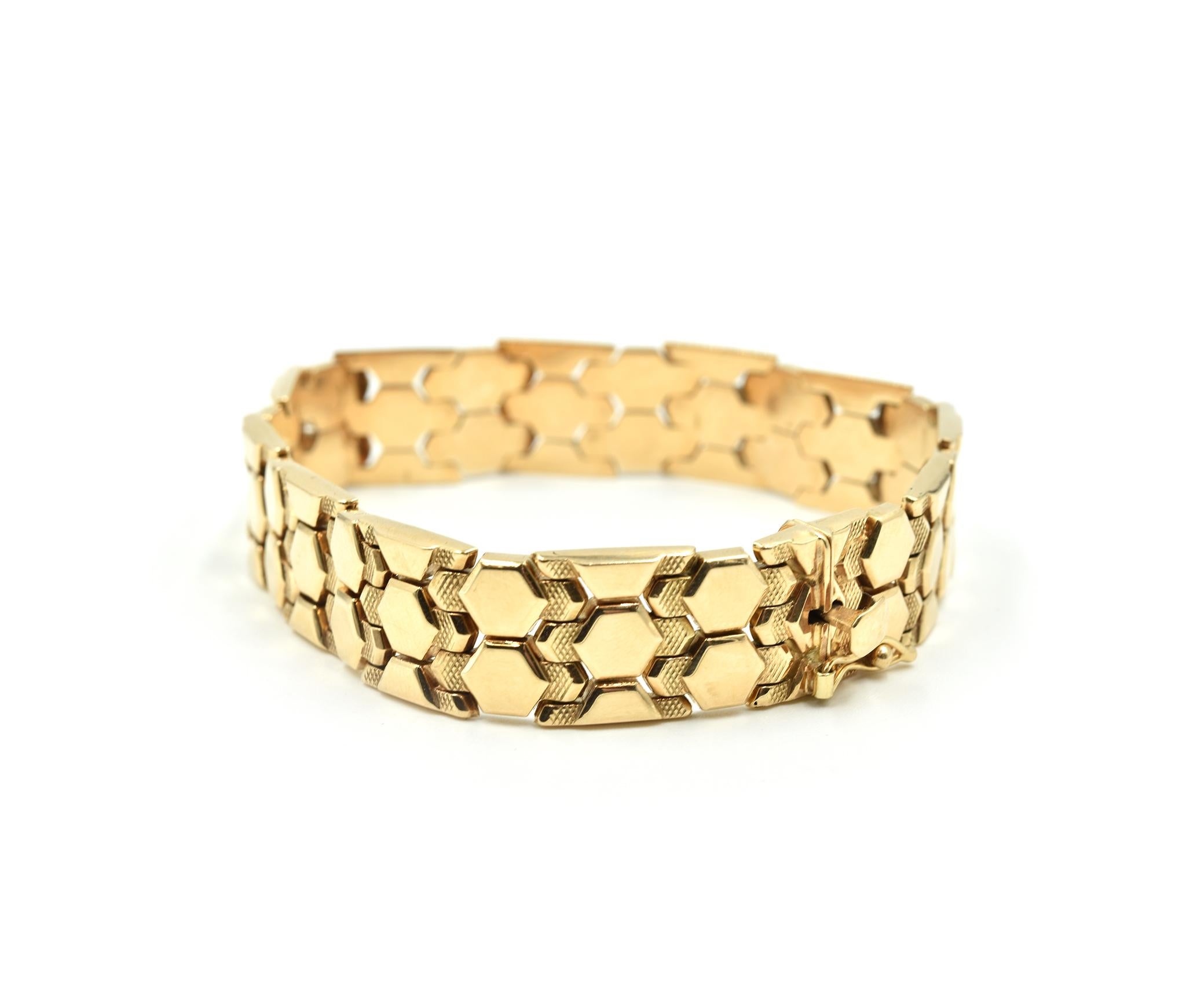 Modern 14 Karat Yellow Gold Hexagon Arrow Link Bracelet
