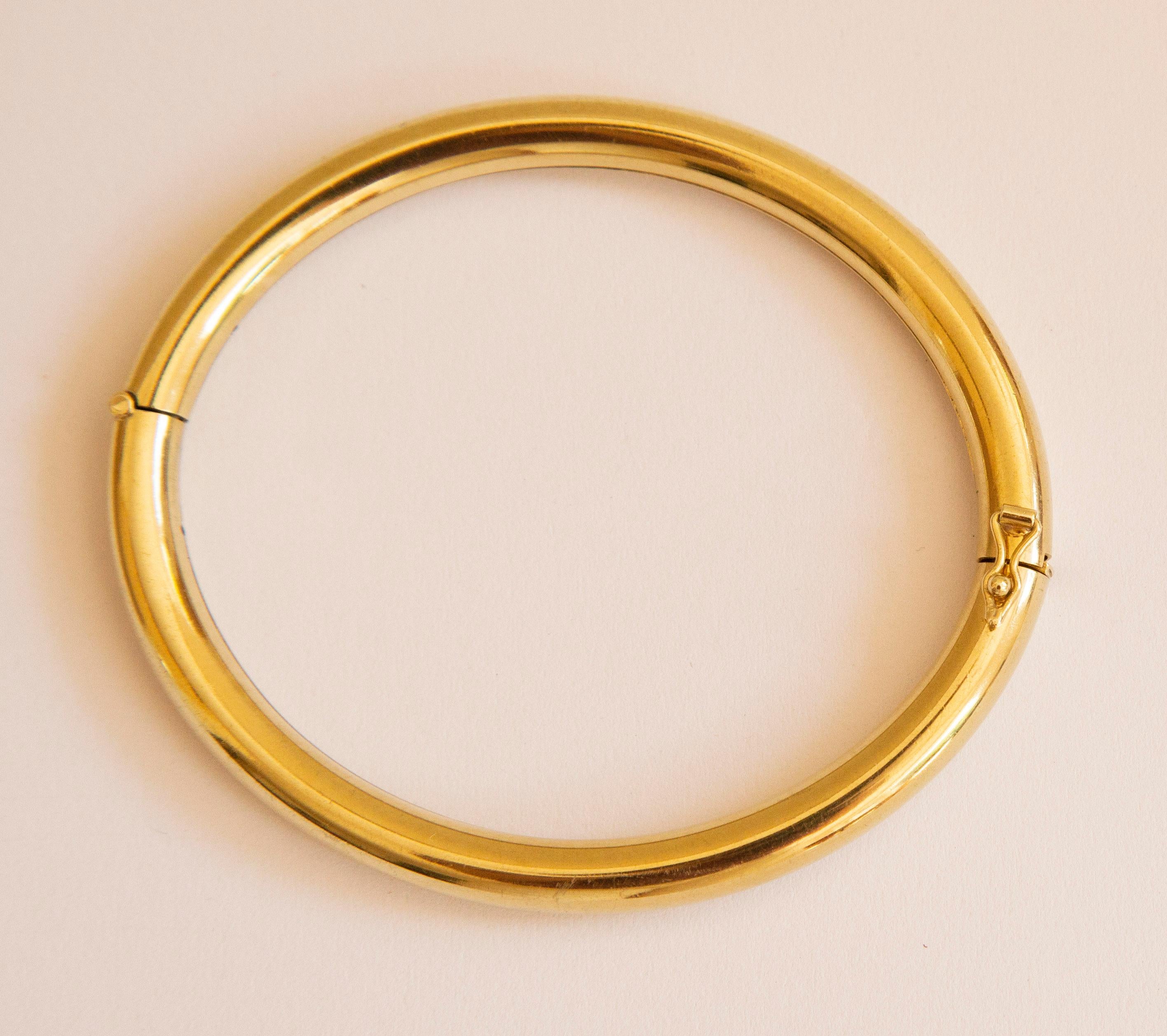 Women's or Men's 14 Karat Yellow Gold Hinged Bangle Rigid Bracelet  For Sale