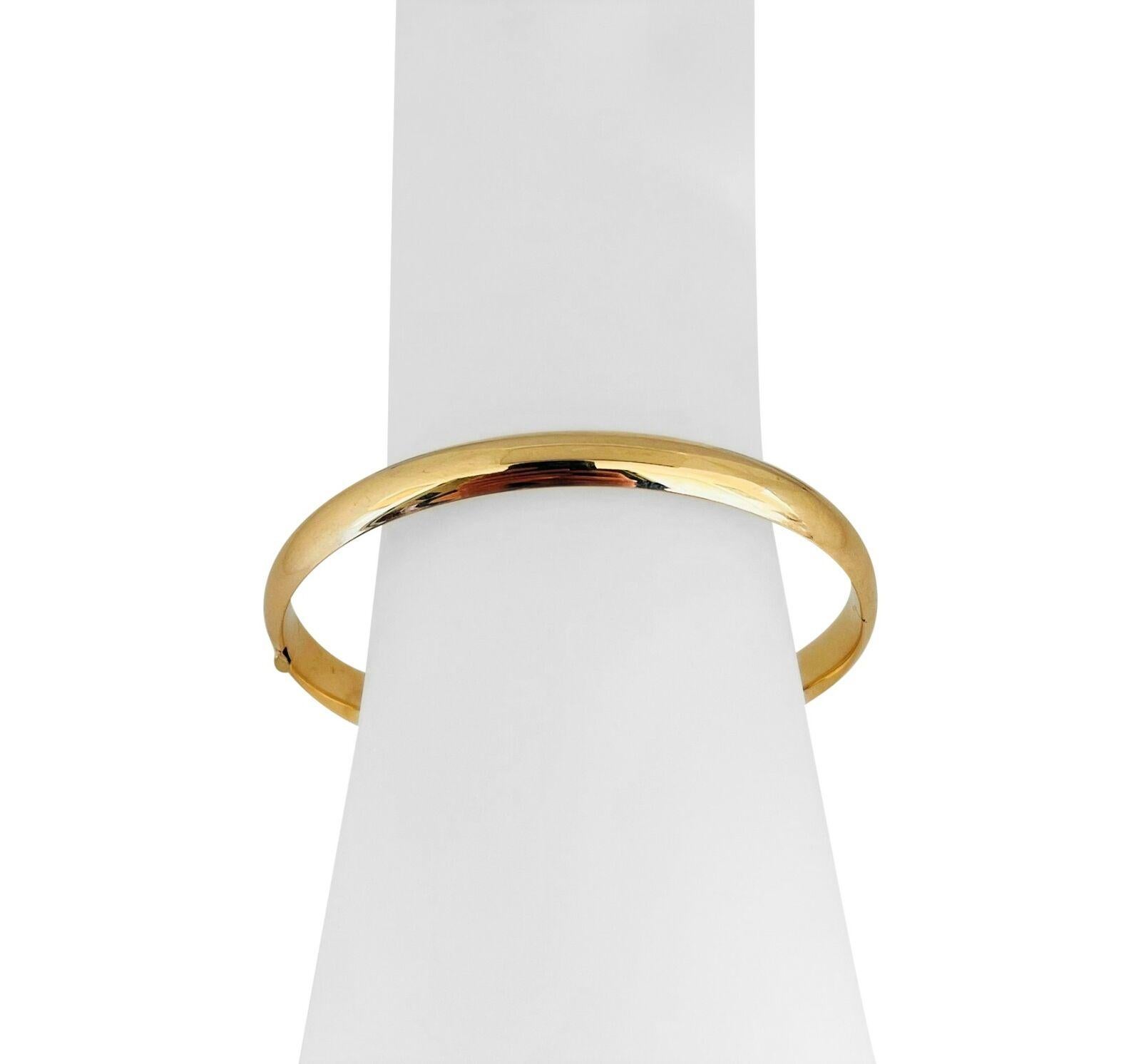 14 Karat Yellow Gold Hollow Ladies Polished Bangle Bracelet 3