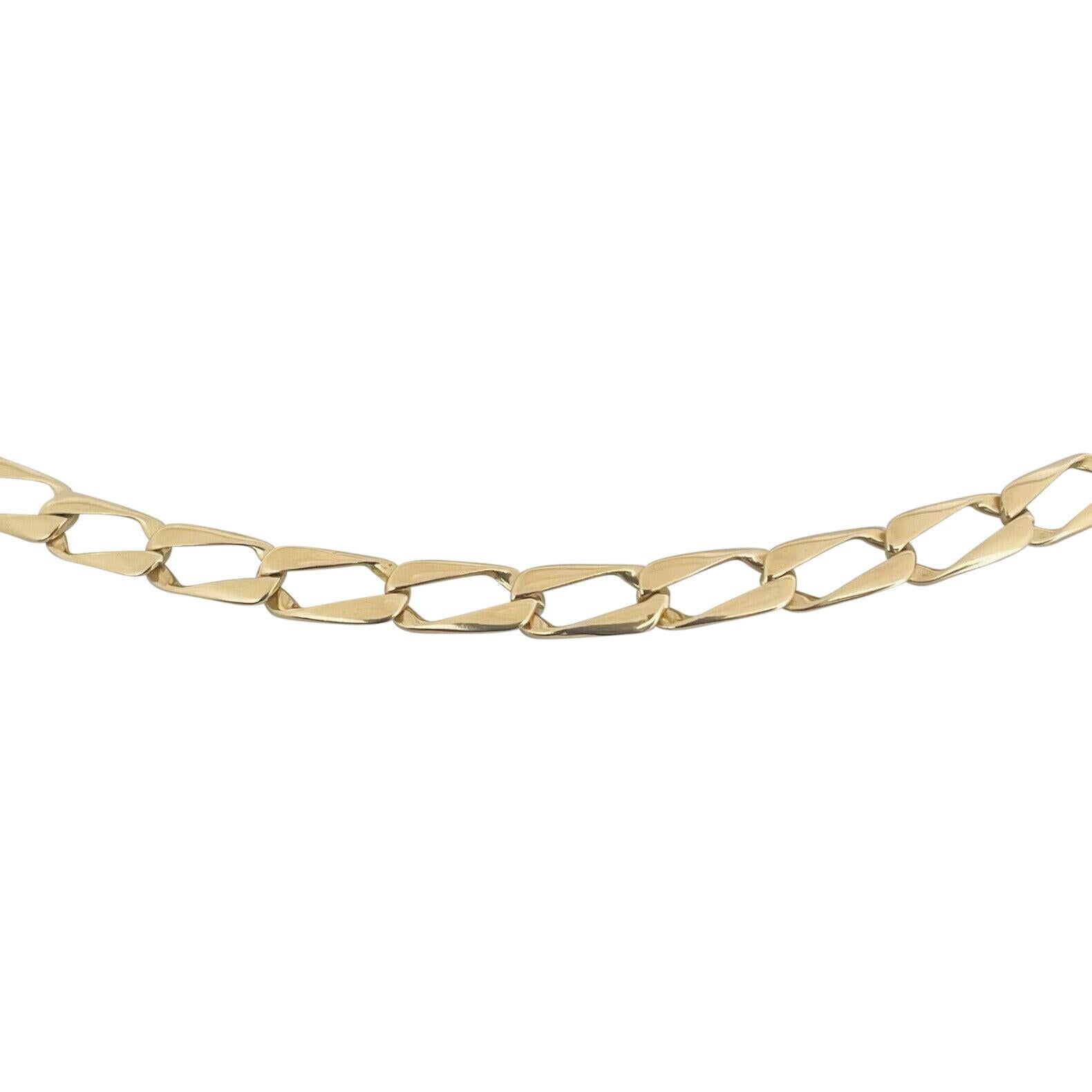 14 Karat Yellow Gold Hollow Squared Curb Link Chain Necklace Italy  In Good Condition For Sale In Guilford, CT