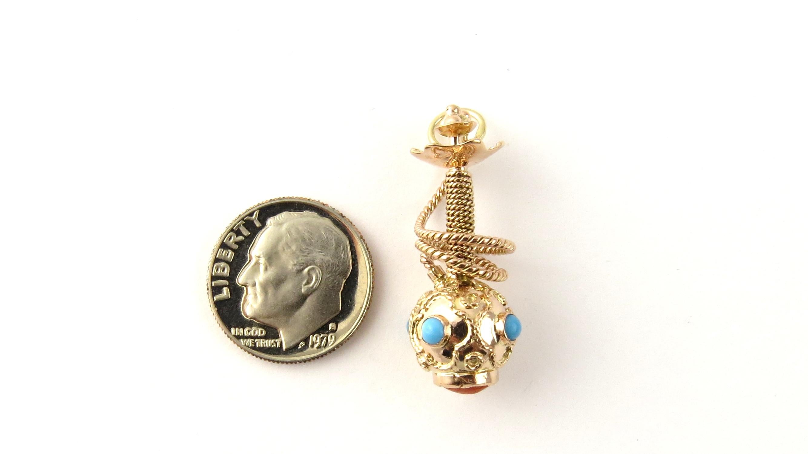 14 Karat Yellow Gold Hookah Pipe Shisha Charm In Good Condition In Washington Depot, CT