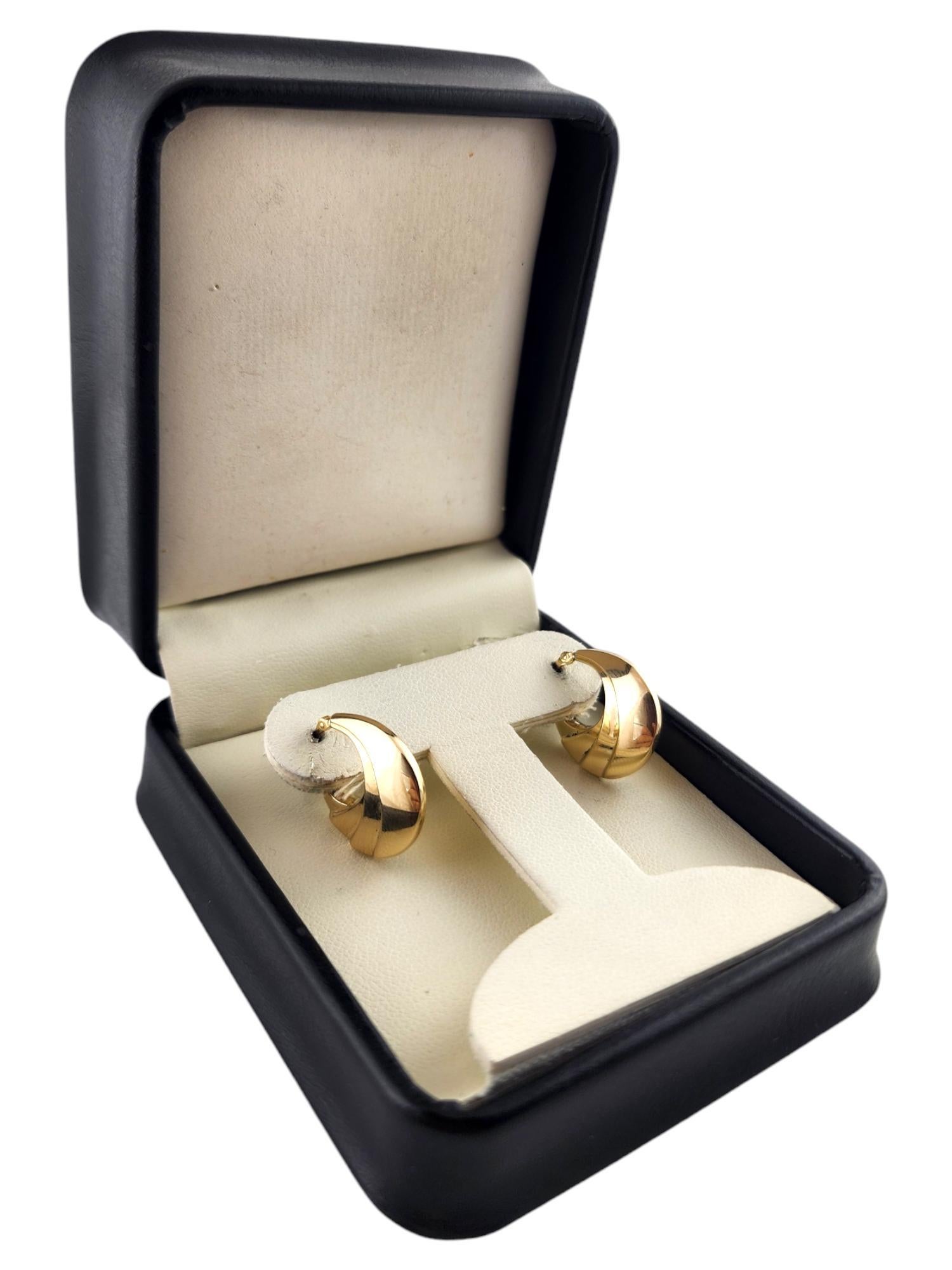 Créoles en or jaune 14 carats n°18781 en vente 4