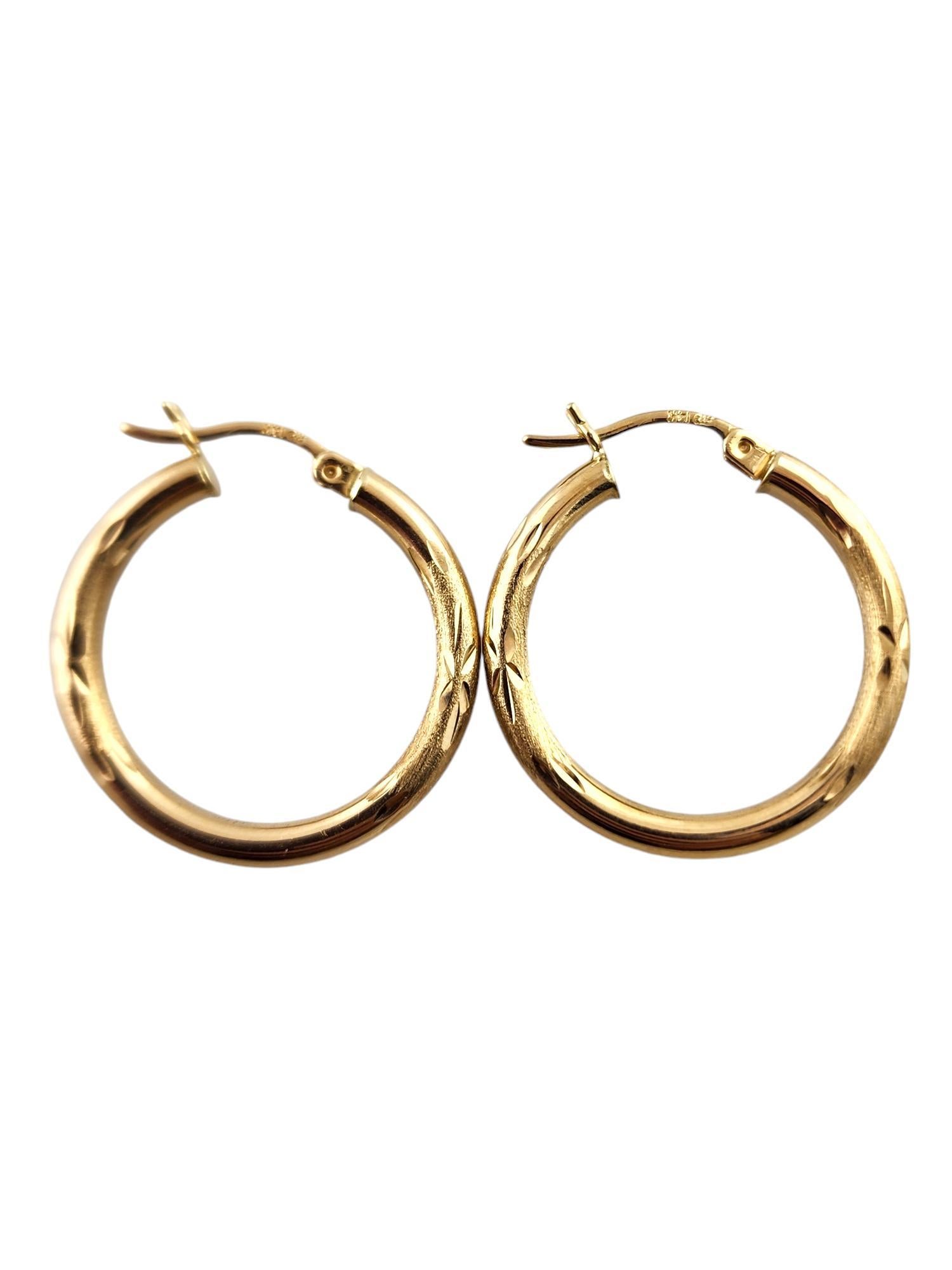 Créoles en or jaune 14 carats n°19142 en vente 1