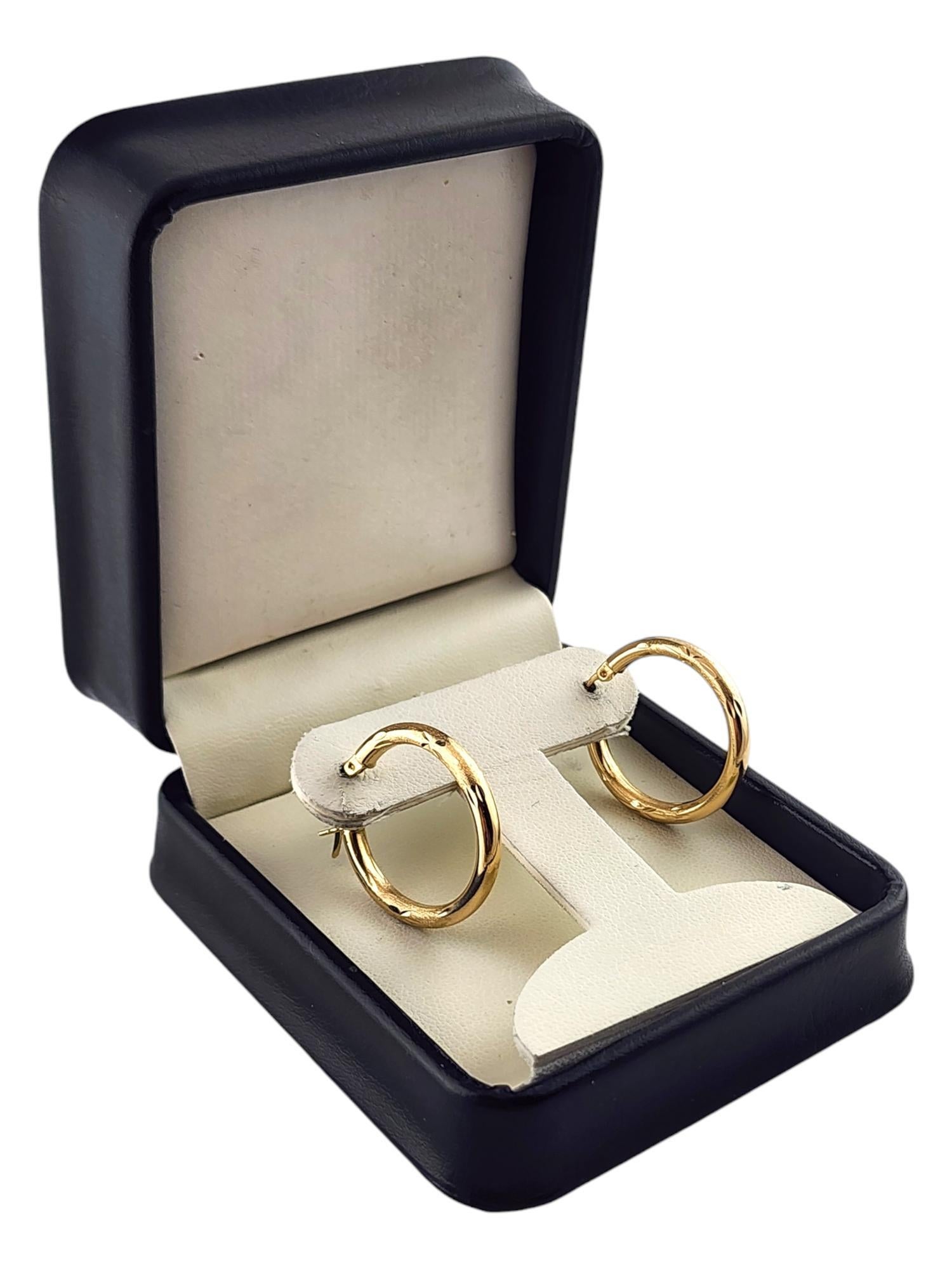 Créoles en or jaune 14 carats n°19142 en vente 4
