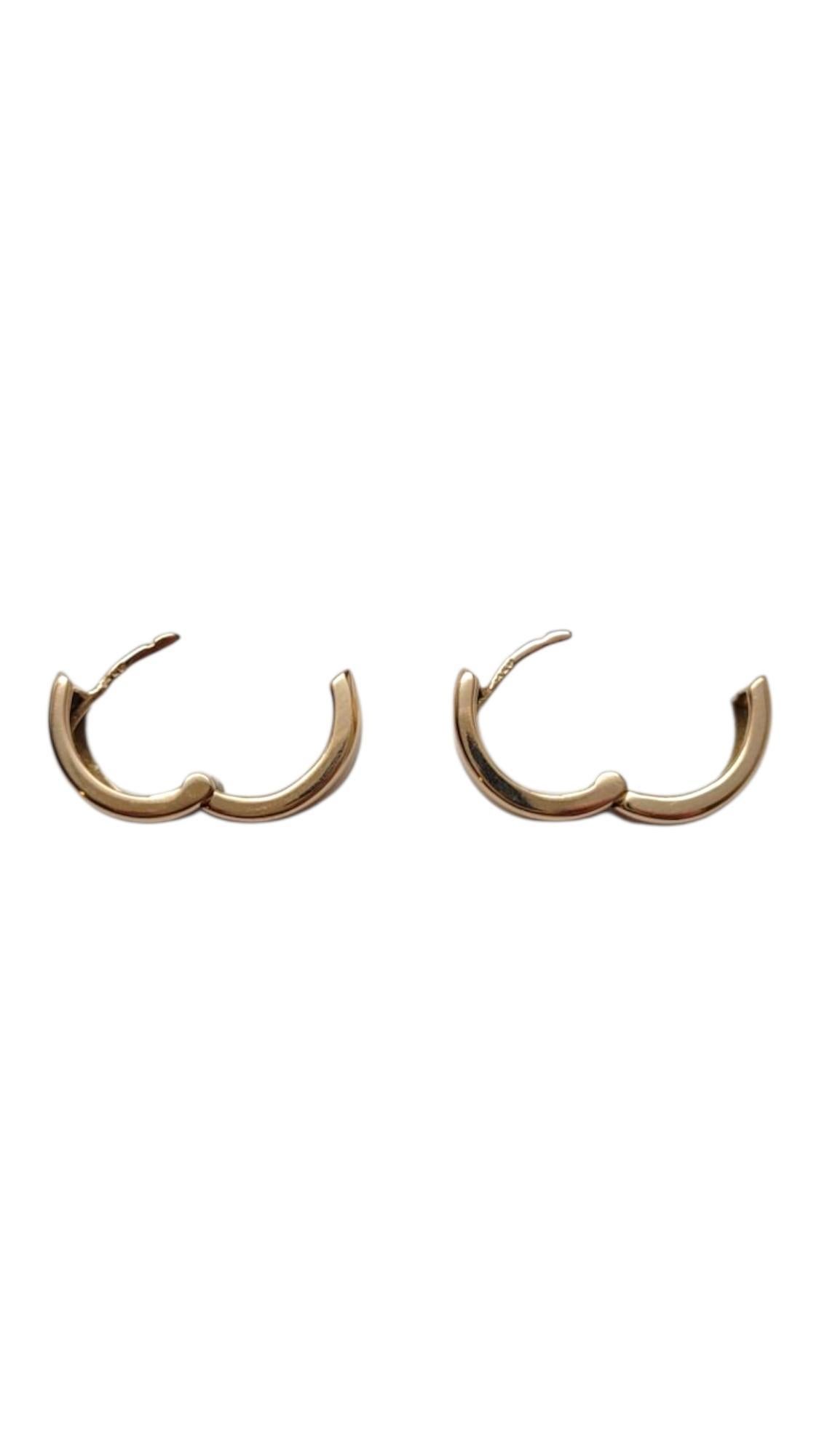 14 Karat Yellow Gold Hoop Earrings #21931 Pour femmes en vente