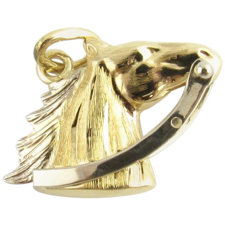 14 Karat Yellow Gold Horse Head Charm For Sale at 1stdibs