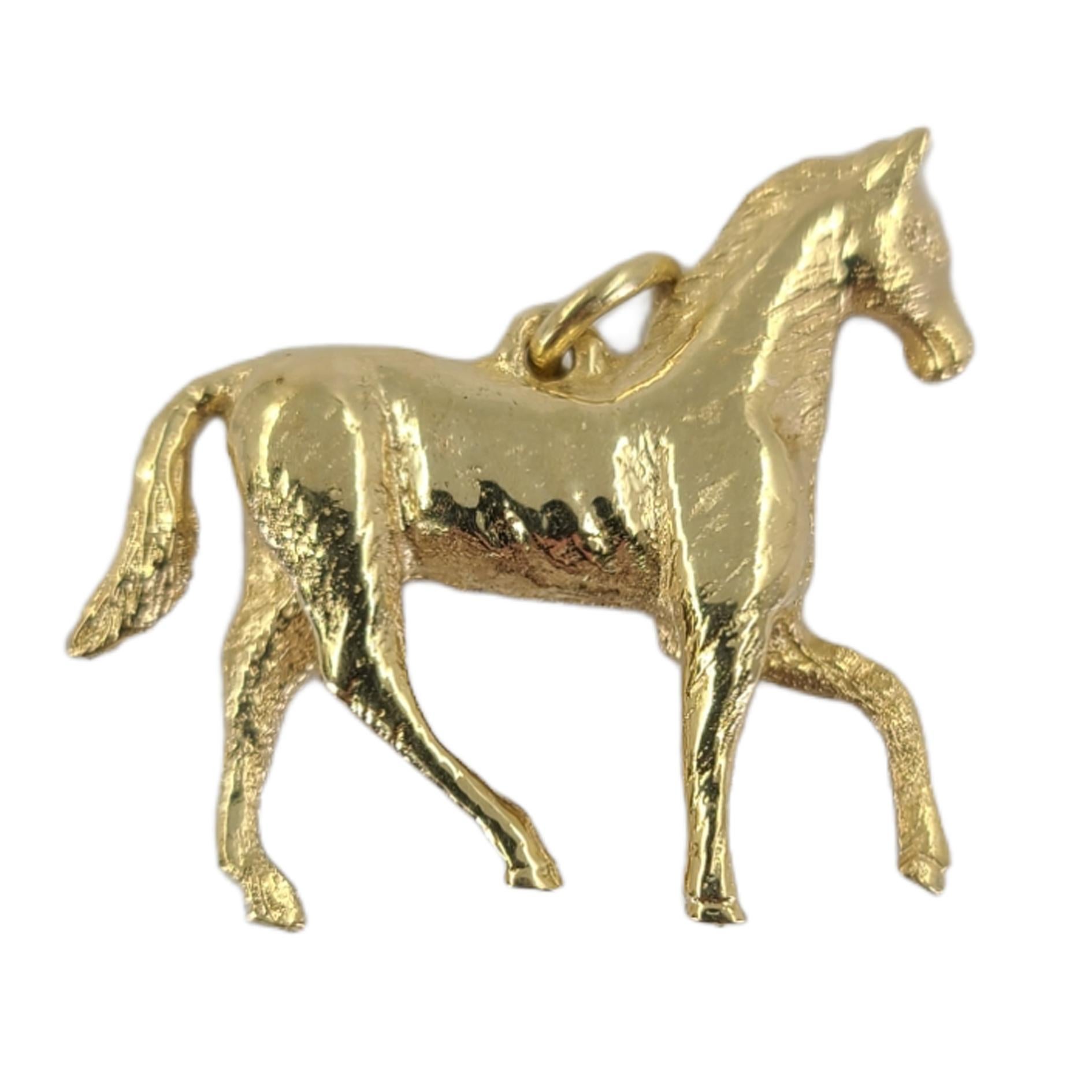 Yellow Gold Horse Pendant Charm In Good Condition In Coral Gables, FL