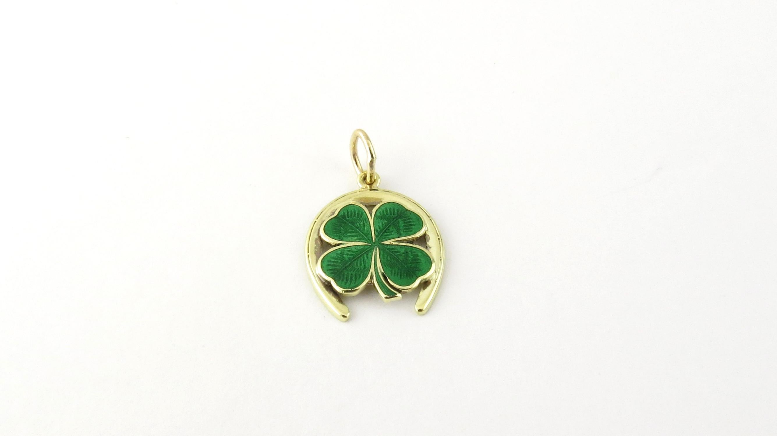 Vintage 14 Karat Yellow Gold Shamrock and Horseshoe Charm

The ultimate good luck charm!

This lovely charm features a green enamel shamrock and lucky horseshoe crafted in beautifully detailed 14K yellow gold.

Size: 18 mm x 15 mm

Weight: 1.2 dwt.
