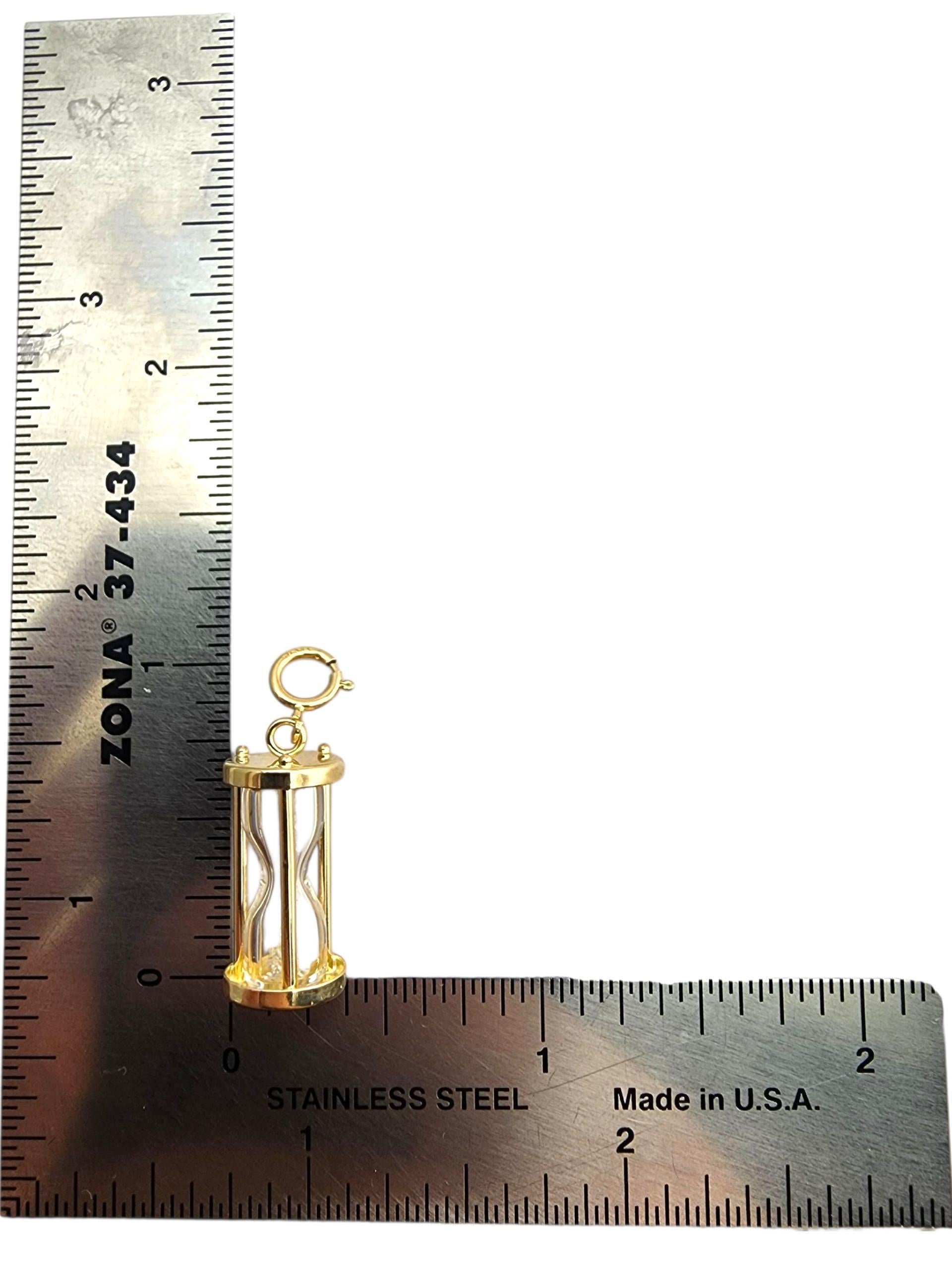 Charm a clessidra in oro giallo 14 carati #23916 in vendita 2