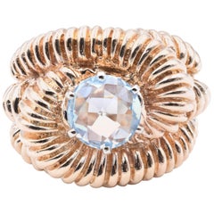 14 Karat Yellow Gold Intricate Rope Style Blue Topaz Fashion Ring 14 Karat Yellow Gold Intricate Rope Style Blue Topaz Fashion Ring