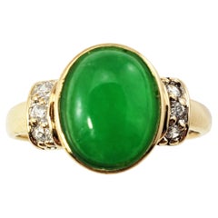 Vintage 14 Karat Yellow Gold Jade and Diamond Ring,